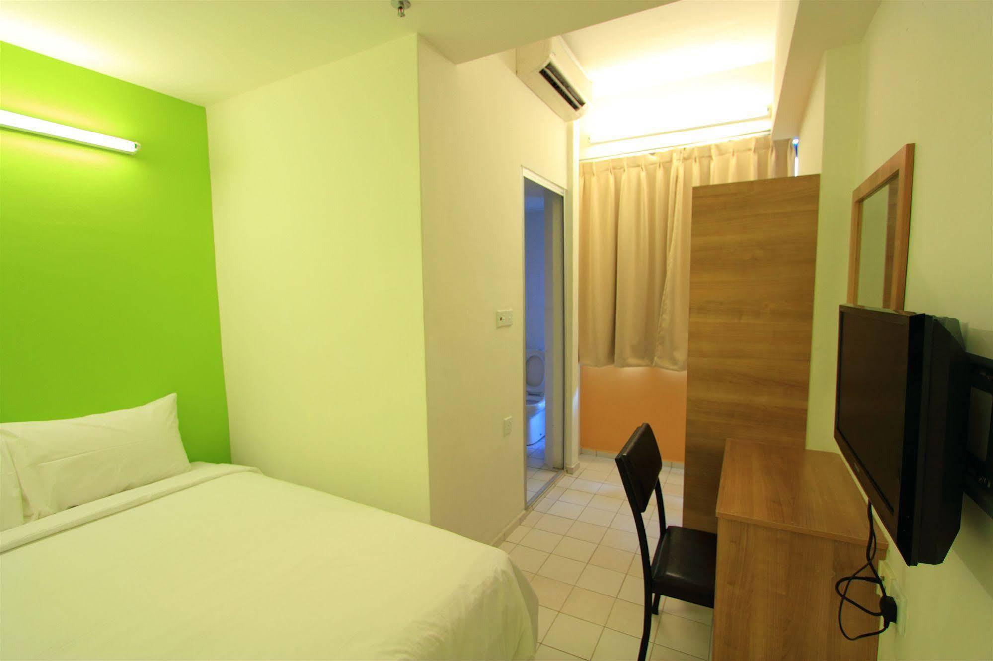 Oyo 90150 City Campus Lodge & Hotel Kuala Lumpur Exterior photo